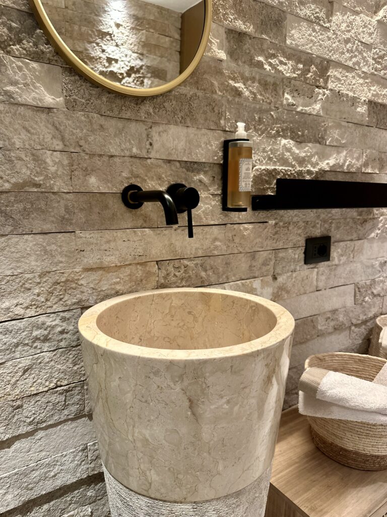 Il bagno – Suite del Pittore