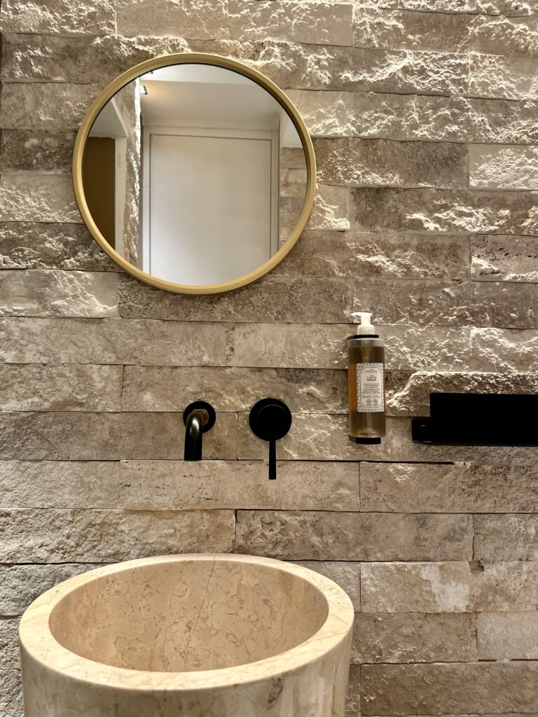 Il bagno – Suite del Pittore